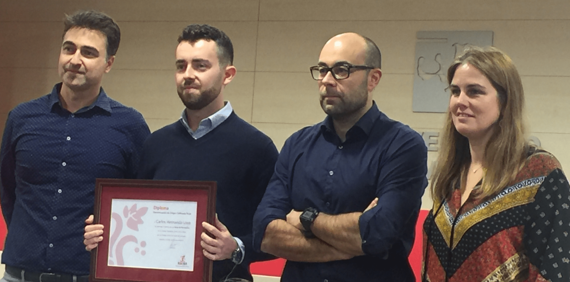 Carlos Hernando Loza logra el premio TFG de Enología 2019